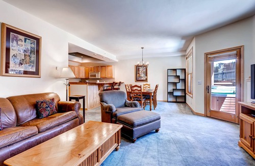 Warrior's Mark Condo | Cozy Corral at Breckenridge #103E: Private Hot Tub Retreat