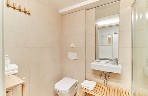 Rochapea Apartment | Family-Friendly Retreat at Corralillos del Gas - TuApartamento