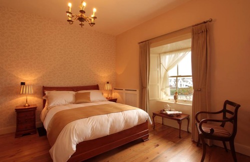 Galway City Centre Bed & Breakfast | Delightful Corrib House Guest Accommodation with Breakfast