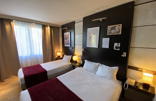 Biguglia Hotel | Welcoming Cors Hotel: Poolside Comfort and Great Reviews