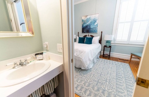 Edenton Bed & Breakfast | Discover Captain's Quarters Inn with Family-Friendly Perks