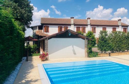 Arqua Polesine Bed & Breakfast | Discover Corte Bussari: 4-Star Oceanfront Getaway