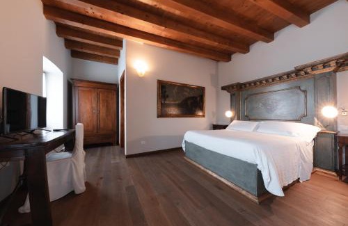 Affi House | Top-Rated Corte Castello with Oceanfront Pool & Dining