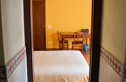 Trezzano sul Naviglio House | Experience Corte Certosina: Family-Friendly with Spa & Dining