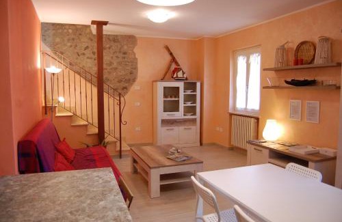 Cola House | Charming Corte Colori: Family-Friendly with Kitchen Amenities