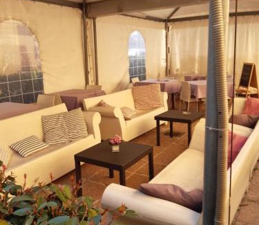 Colombaro Hotel | Pet-Friendly Retreat at Corte Degli Estensi with Breakfast