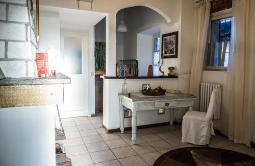 Morosolo House | Cozy Corte dei Brut with Family-Friendly Amenities