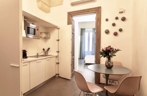 Lecce Historic Center House | Experience Corte dei Florio Lecce: Pool & Breakfast Included