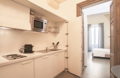 Lecce Historic Center House | Experience Corte dei Florio Lecce: Pool & Breakfast Included