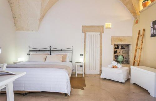 Centro Storico Hotel | Experience Corte Dei Francesi: 4-Star Oceanfront Retreat