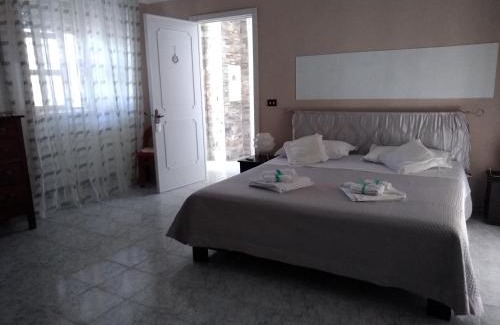 Vernole House | Pet-Friendly Corte dei Giorgi with Oceanfront Spa Experience