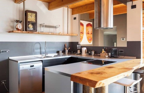 Belveglio Apartment | Explore Corte dell'Uva: Spacious Apartment with Pool & Spa