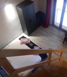Cadelbosco di Sopra Bed & Breakfast | Cozy Corte della Birra - Oldo: Pet Friendly & Family Fun