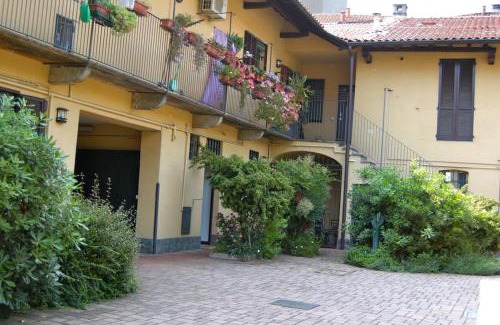 Isola del Bosco - Delle Corti Apartment | Eco-Design Retreat at Corte Della Filanda - Family Friendly
