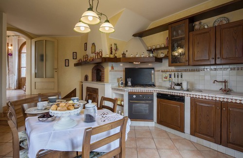Cortona Villa | Experience Corte della Luna: Elegant Villa with Pool & Views