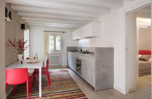 San Marco Hotel | Elegant Stay at Corte Di Gabriela - Guest Rated 9.3/10