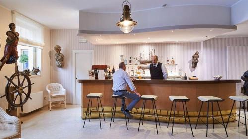 Otranto Hotel | Inviting Corte Di Nettuno: Oceanfront Bliss & Spa Retreat