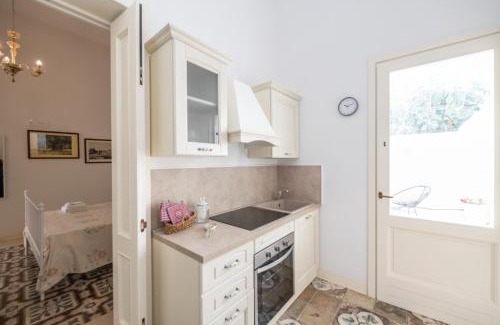 Melendugno Bed & Breakfast | Exceptional Corte Diaz Guest House with Hot Tub & Pet Welcome