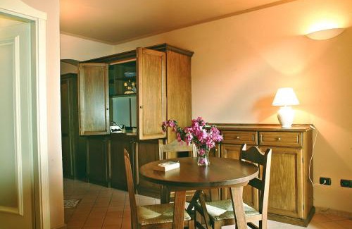 Bosa Historic Centre Hotel | Experience Corte Fiorita Albergo Diffuso: Pet-Friendly Comfort
