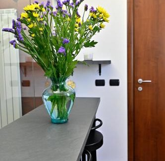 Sud Apartment | Pet-Friendly Retreat at Corte Graziella with Hot Tub & Breakfast