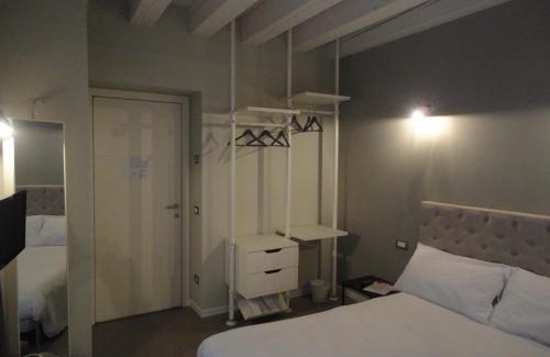 Ovest Bed & Breakfast | Guest Rated: Corte Merighi Rooms with Wheelchair Access