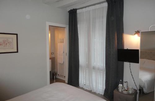 Ovest Bed & Breakfast | Guest Rated: Corte Merighi Rooms with Wheelchair Access