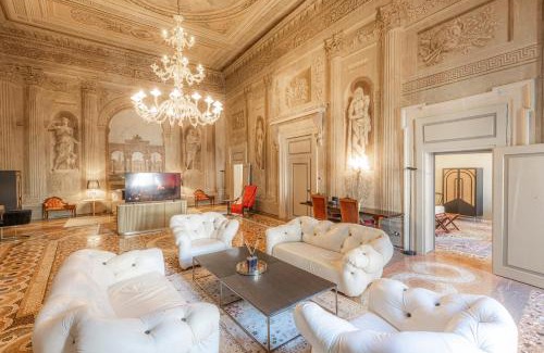 Verona City Centre Hotel | Elegant Stay at Corte Realdi - Palazzo Camozzini, Rated 9/10