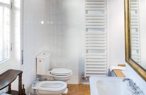 Bussolengo House | Eco-Friendly Retreat at Corte Rosantico - Guest Rated 10/10