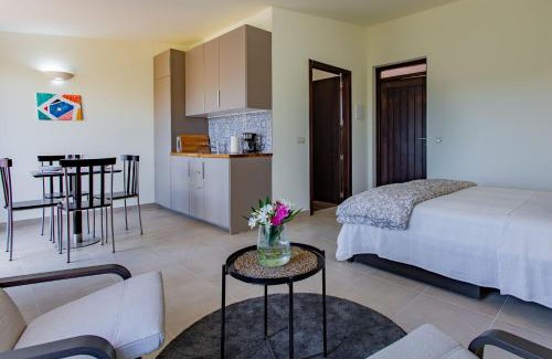 Lagos Apartment | Cozy Corte Velada Guest House with Pool and Pet-Friendly Perks