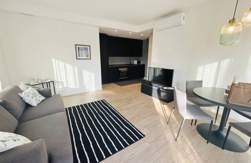 Alba Apartment | Elegant Cortemaggiore 4D Flexrent - Pet Friendly & Breakfast
