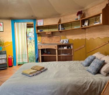 Lanjaron Other | Cortijo alhijra small yurt