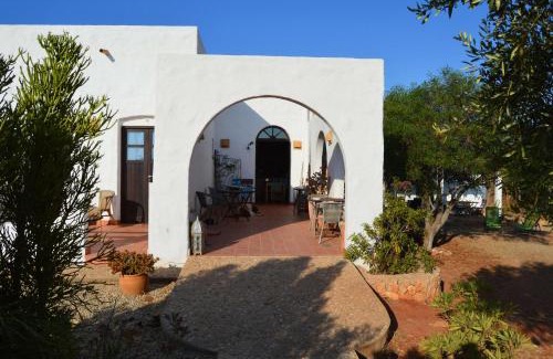 Los Albaricoques House | Oceanfront Escape at Cortijo el Campillo - Rated 9.4/10