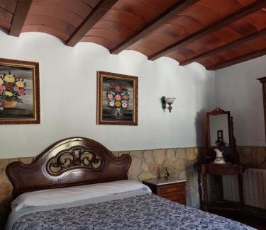 Puebla de Don Fadrique Ski Chalet | Relaxing Retreat at Cortijo El Algayubero with Pool & Ocean View