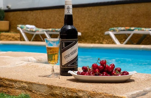 Villanueva de Algaidas House | Relax at Cortijo El Prado with Pools in Villanueva de Algaidas