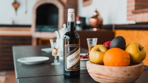 Villanueva de Algaidas House | Relax at Cortijo El Prado with Pools in Villanueva de Algaidas