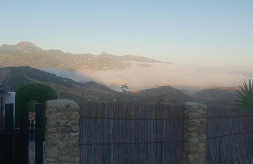 El Gastor House | Pet-Friendly Retreat at Cortijo El Pajar - 4-Star Haven