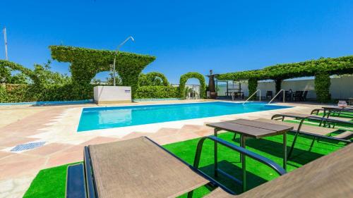 Campillos Villa | Relax at Cortijo El Vinculo Campillos with Pool Access