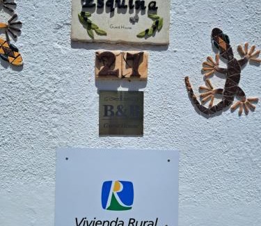 Arboleas Bed & Breakfast | Cozy Cortijo Esquina B&B with Oceanfront Pool & Dining