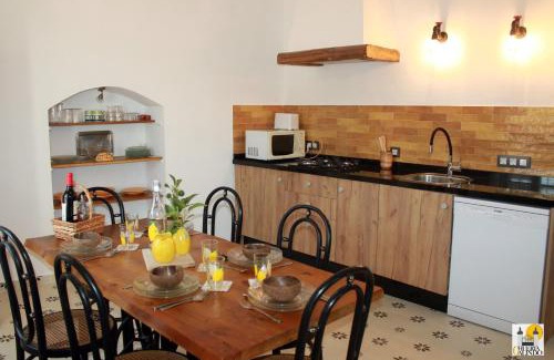 Alanis House | Experience Oceanfront Bliss at Cortijo Huerta Galindo