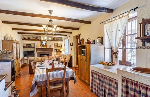 Illora Villa | Discover Cortijo La Alberquilla Íllora: 10/10 Guest Favorite