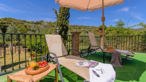 Carcabuey House | Relaxing Getaway at Cortijo la Algallumbilla, Carcabuey