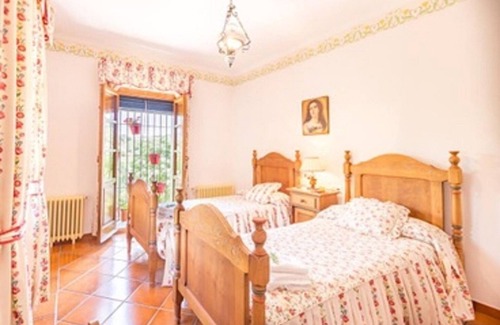 Priego de Cordoba House | Discover Cortijo La Mimbre: Pet-Friendly Retreat in Priego