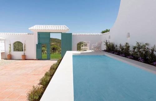Conil de la Frontera House | Pet-Friendly Villa with Pool & Hot Tub in Conil