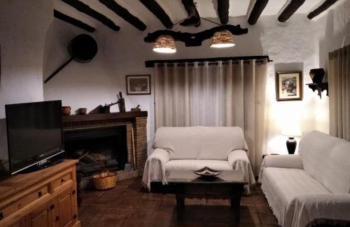 Cadiar House | Top-Rated Cortijo La Miel: Pet & Child Friendly Retreat