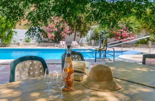 Priego de Cordoba House | Discover Cortijo La Mimbre: Poolside Retreat in Priego
