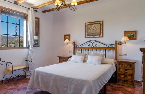 Las Lagunillas House | Oceanfront Haven: Cortijo La Presa with Top Amenities