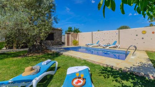 Orgiva House | Discover Cortijo Las Pitas Órgiva: 4-Star Family Retreat