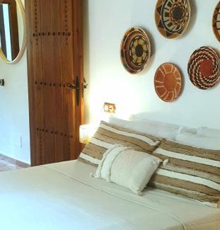Sedella House | Relax at Cortijo Los Caballos with Oceanfront Pool Access