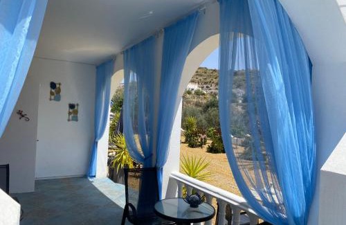 Cantoria Bed & Breakfast | Enjoy a Relaxing Stay at B&B Los Corazones with Pool Access