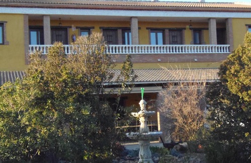 Alhama de Granada House | Discover Cortijo Moyano: Pet-Friendly Retreat with Pool